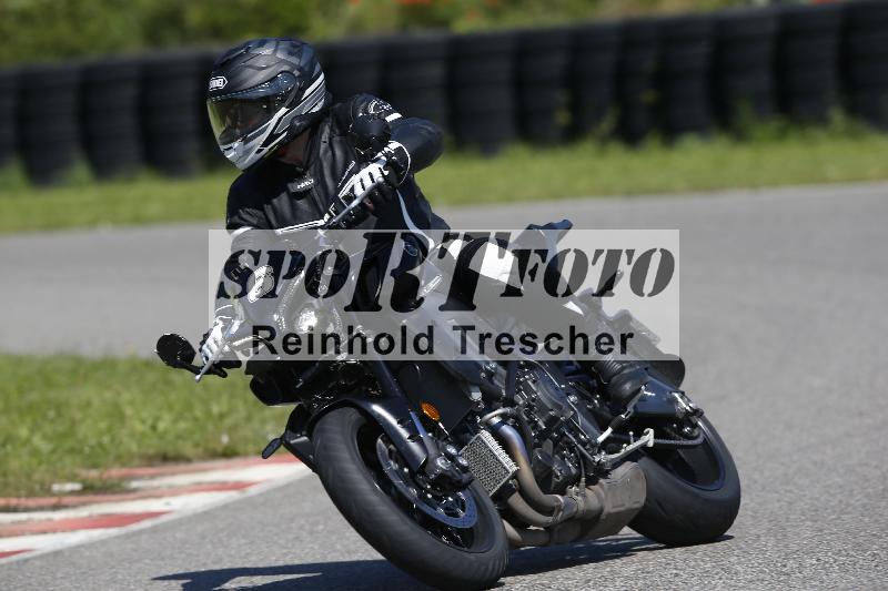 /Archiv-2024/29 12.06.2024 MOTO.CH Track Day ADR/Gruppe blau/66